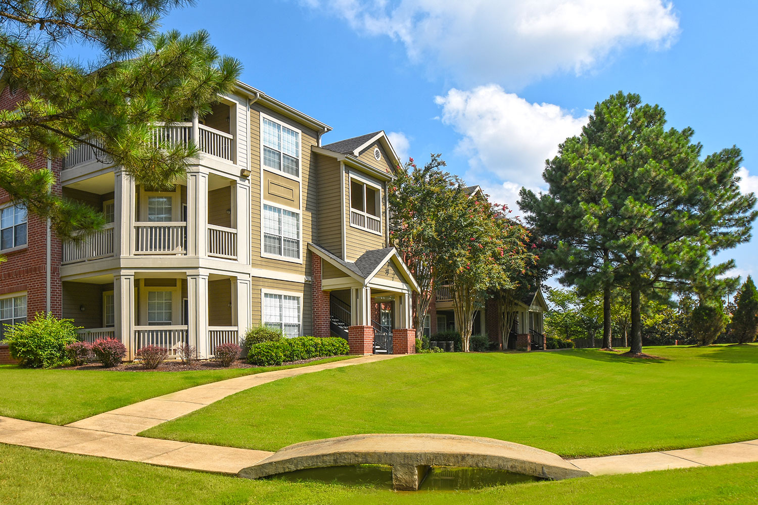 Balfour Beatty Communities enters Memphis market with multifamily acquisition